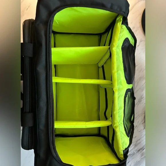 NWT SNKR Bag - Picture 6 of 8